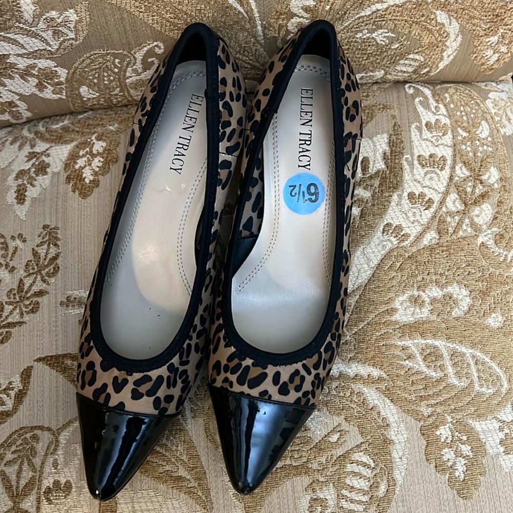 Kitten heels
